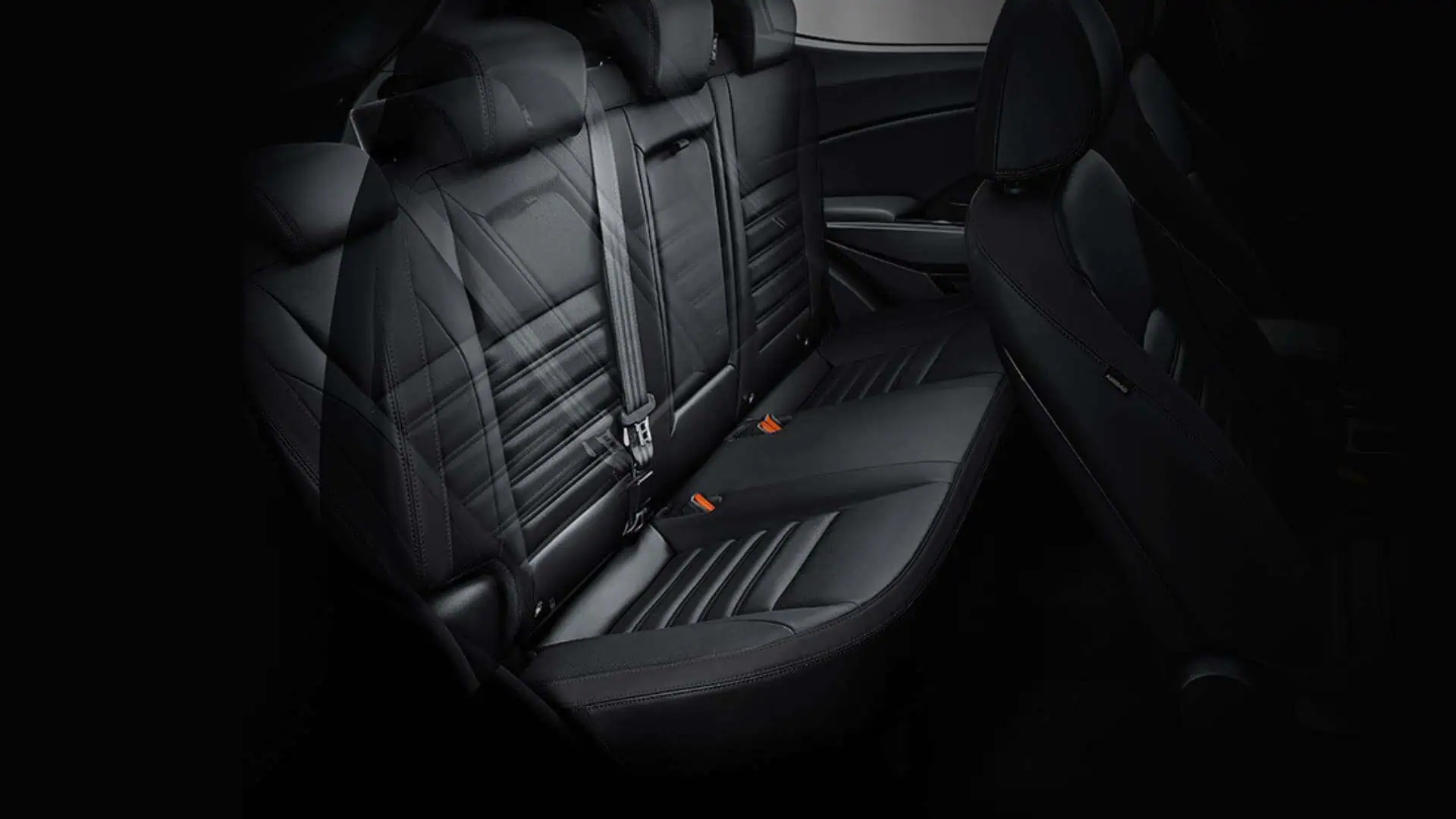 Renting KGM TIVOLI Urban Plus Iron Metal B-SUV Asientos