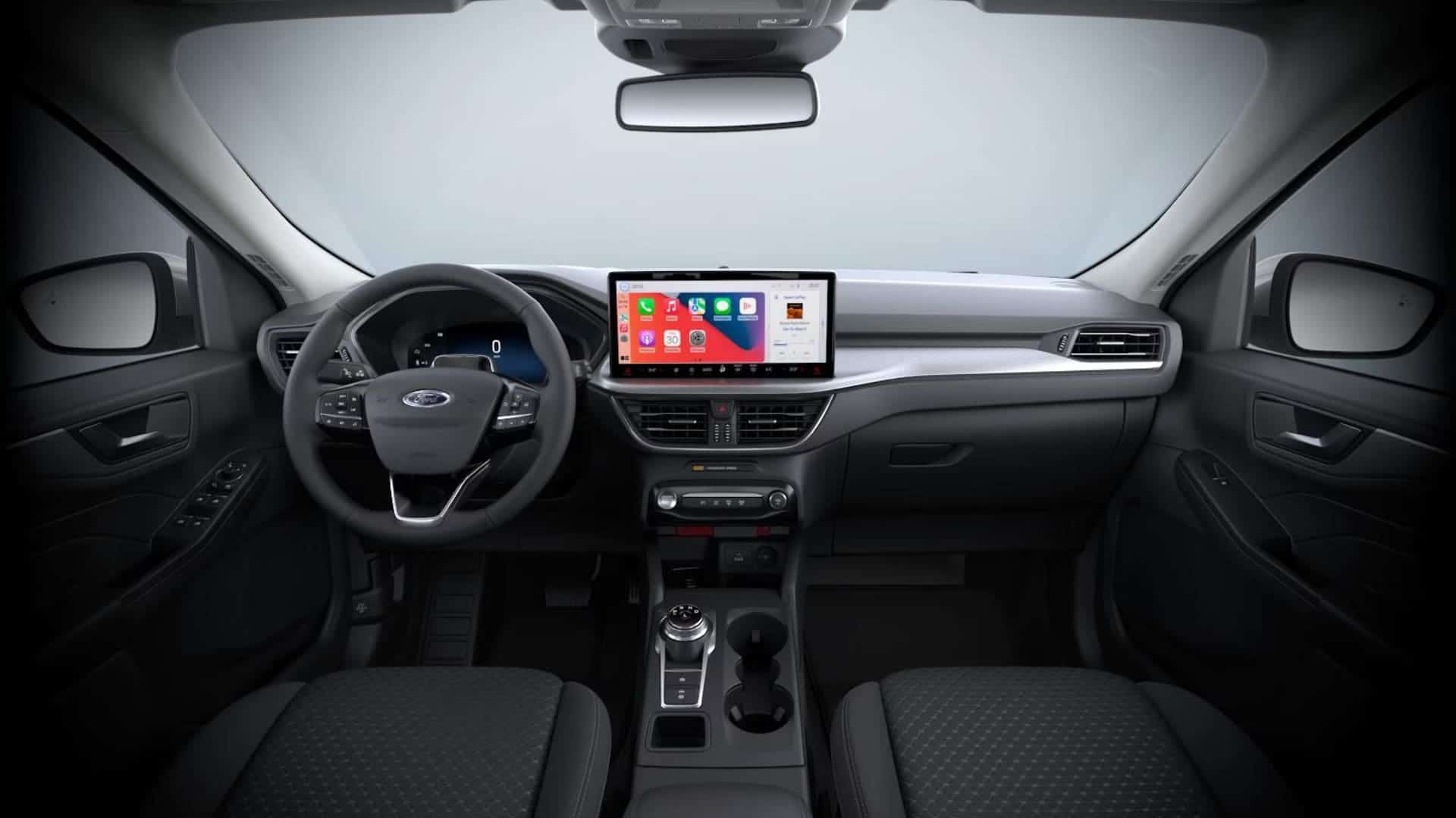 Renting New Ford Kuga Titanium SUV 5 plazas Volante