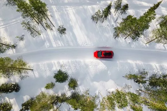 Consejos sobre cómo conducir cuando hay nieve en la carretera